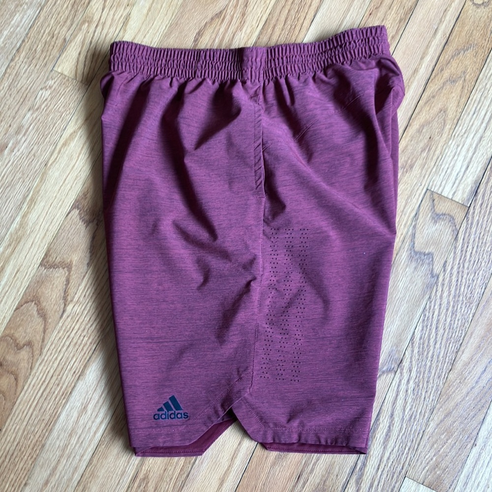 Adidas - Picture 8 of 13